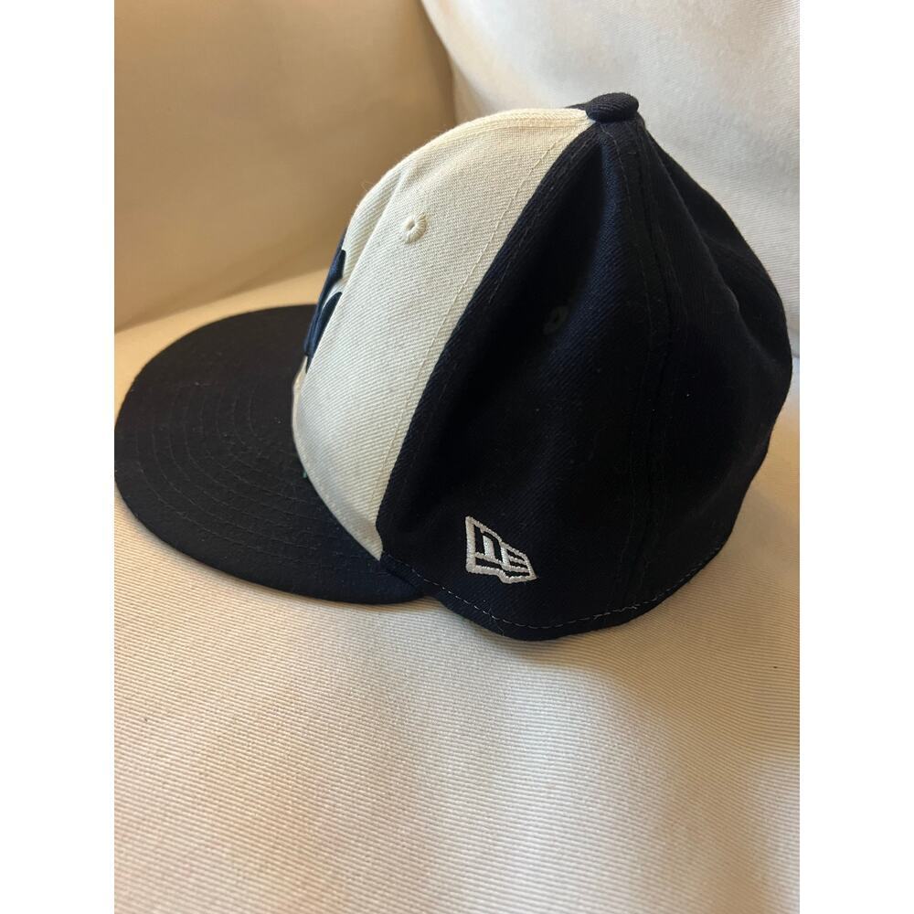 New York Yankees New Era Hat - Picture 4 of 4